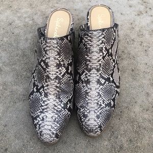 splendid snakeskin mules